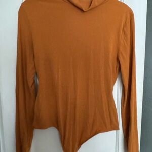Gianni Bini burnt orange snap turtleneck bodysuit sz. XL